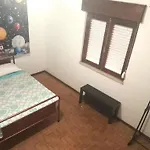 Lisbon Private Room Near Airport